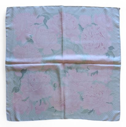 HERMES PARIS
Silk square 