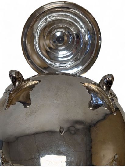 Covered sugar bowl in solid silver, Minerve...