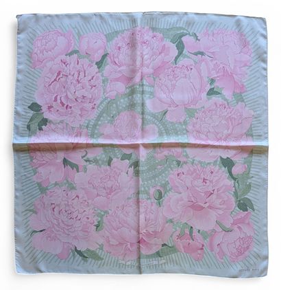 HERMES PARIS
Silk square 