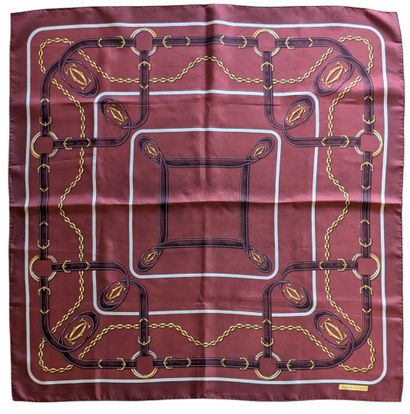 MUST DE CARTIER
Silk square with rolled edges...
