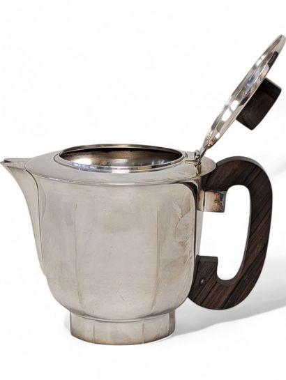 Teapot in sterling silver, Minerve hallmark,...