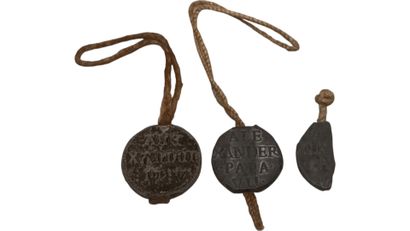 Deux bulles pontificales en plomb : Alexandre...
