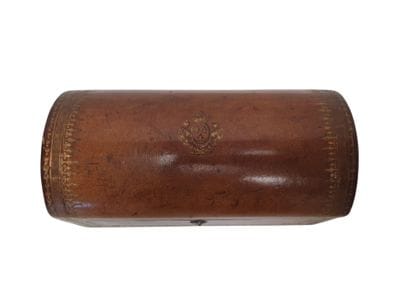 Coffret de bureau en bois gainé de cuir couleur...
