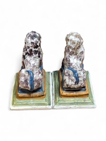 NEVERS
Pair of elongated earthenware lions...