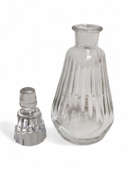 BACCARAT
Carafe à cognac en cristal taillé...