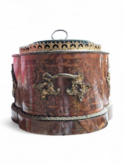 Oval planter with inlaid decoration of amaranth...