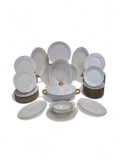 HAVILAND - France
Partie de service de table...