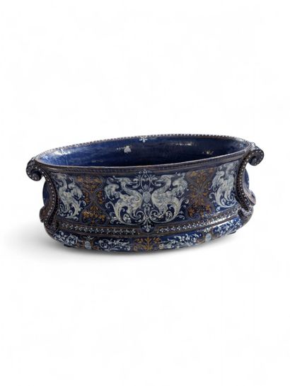 Josaphat TORTAT (1843-1915) in BLOIS.
Oval...