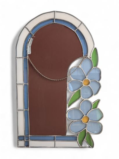 Miroir à fronton en anse de panier avec cadre...