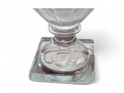 BACCARAT (attribué à)
Vase de forme Médicis...