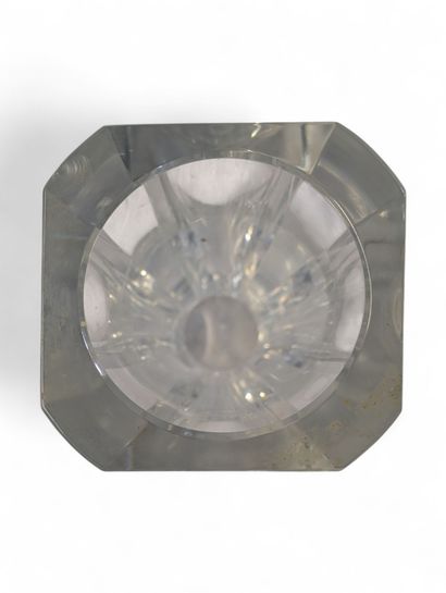 BACCARAT
Petit vase octogonal en cristal...