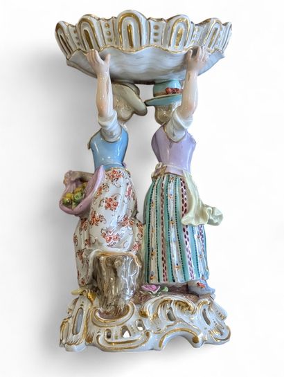 MEISSEN - SAXE
Sujet vide-poche en porcelaine...
