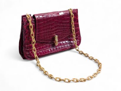 GUCCI (dans le goût de)
Sac minaudière en...