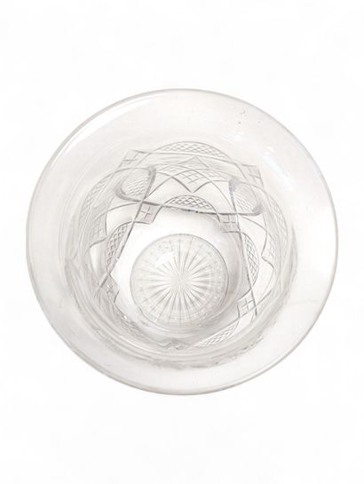 BACCARAT
Vase tulipe en cristal taillé à...