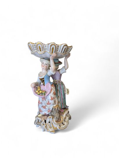 MEISSEN - SAXE
Sujet vide-poche en porcelaine...