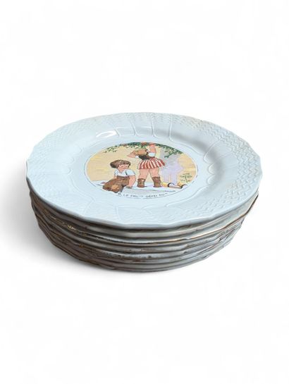 SARREGUEMINES France
Suite de 8 assiettes...