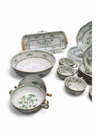 HAVILAND - LIMOGES FRANCE
M. et F. NICOLAS...