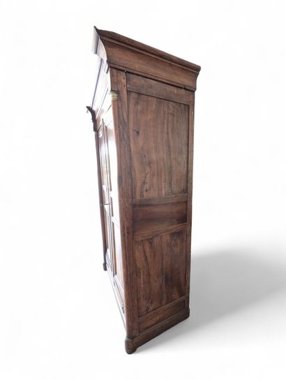 Grande armoire en acajou et placage d'acajou,...