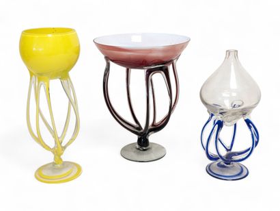 JOZEFINA KROSNO (XXe)
Suite de trois coupes...