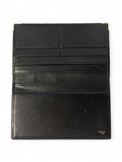 ROYAL PARIS
Porte-cartes faisant porte-feuilles...