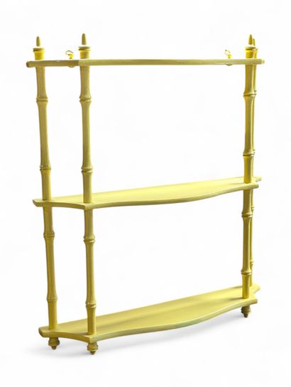 Étagère d'applique en bois tourné entièrement...