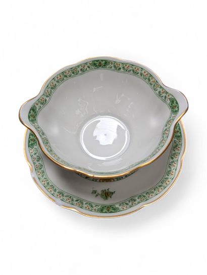 HAVILAND - LIMOGES FRANCE
M. et F. NICOLAS...