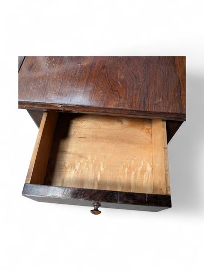 Table travailleuse à volets en acajou et...