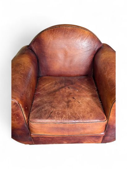 Paire de fauteuils Club vintage en cuir cognac...