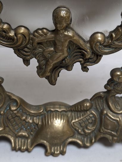 Miroir psyché à poser en bronze à patine...