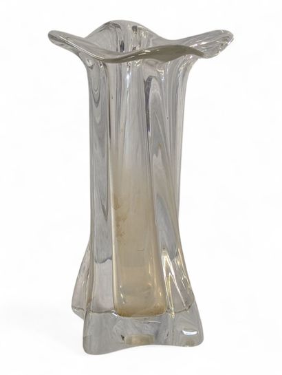 BACCARAT
Vase à col tulipe évasé en cristal...