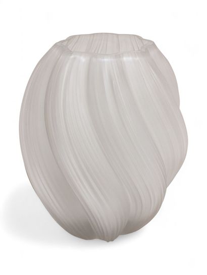 LALIQUE (dans le goût de)
Vase moderniste...