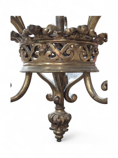 Lustre corbeille en bronze et laiton ciselé...