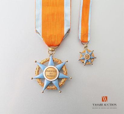 Ordre du mérite social, (institué en 1936,...