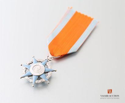 Ordre du mérite social, (institué en 1936,...