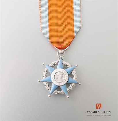 Ordre du mérite social, (institué en 1936,...