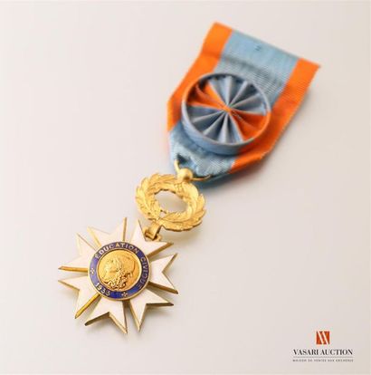 France - Médaille de l'éducation civique,...