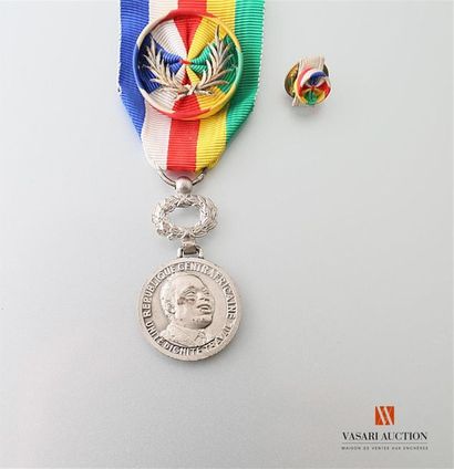 République centrafricaine - Médaille du travail...
