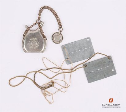 Deux plaques d'identité de prisonniers français...