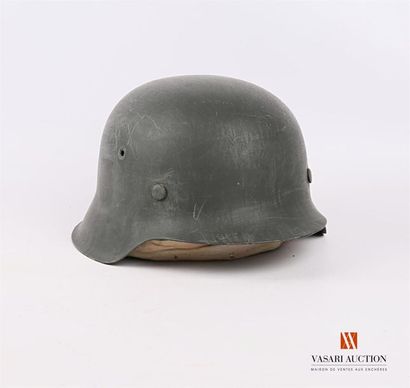 Casque allemand modèle 1942 , peinture ardoise,...