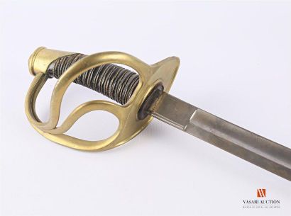Sabre d'officier type 1822, garde laiton...
