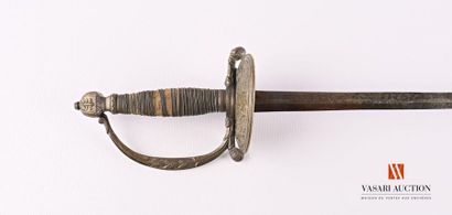 Épée de ville, monture laiton argenté à une...