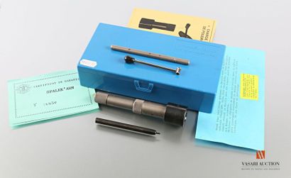 Coffret SPALEK'ARM contenant un nécessaire...