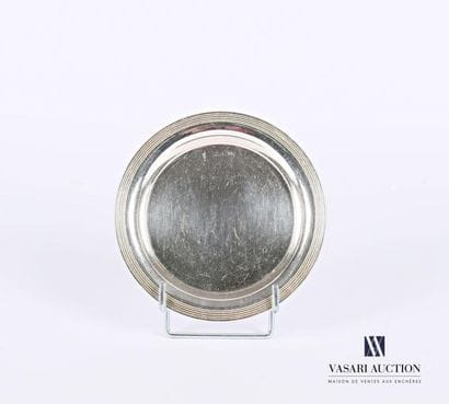 Silver plated metal coaster, the border hemmed...