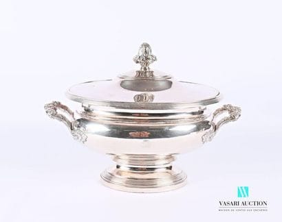 Important silver plated metal soup tureen...