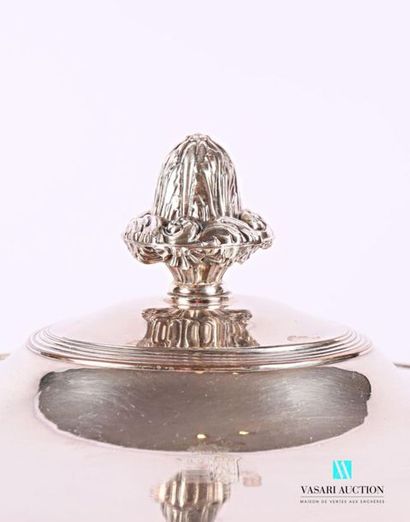 Important silver plated metal soup tureen...