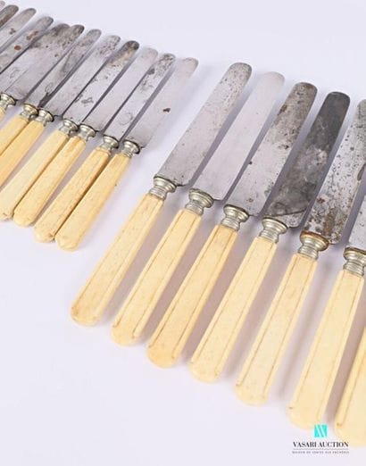 Suite of ten table knives and ten dessert...