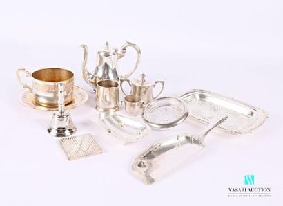 Silver plated metal lot including a selfish...