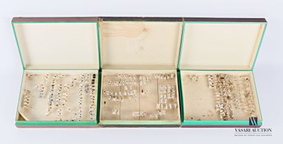 Ensemble de trois boites d'entomologie contenant...