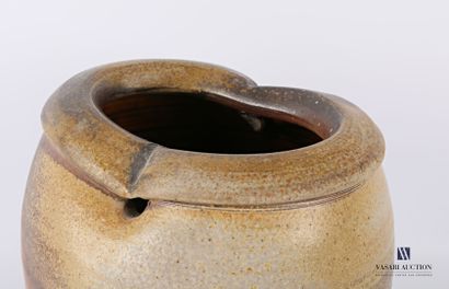 ASTOUL Éric (Né en 1954)

Vase de forme ovoïde...