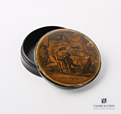 Boiled cardboard box of round shape, the...